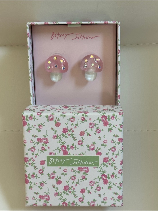 Betsey Johnson Jewelry - Betsey Johnson NIB (R $38) Mushroom Earrings